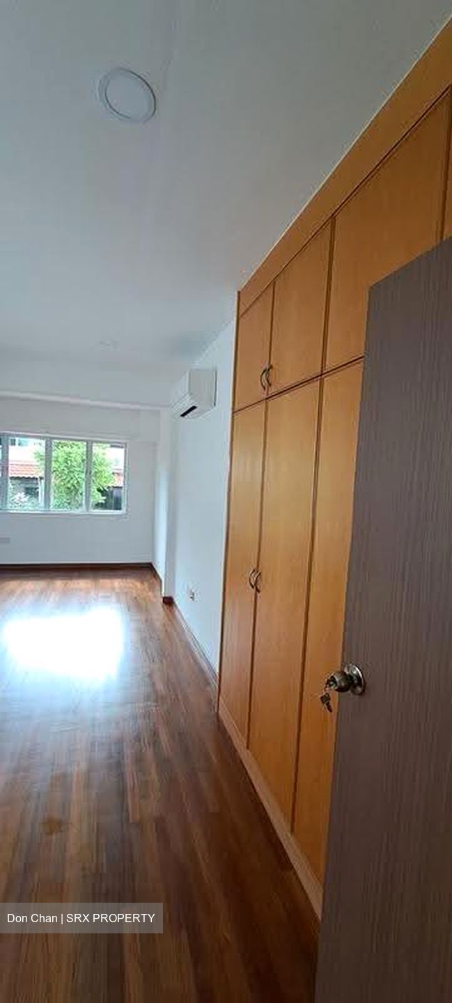 Pasir Ris Beach Park (D18), Terrace #635995711